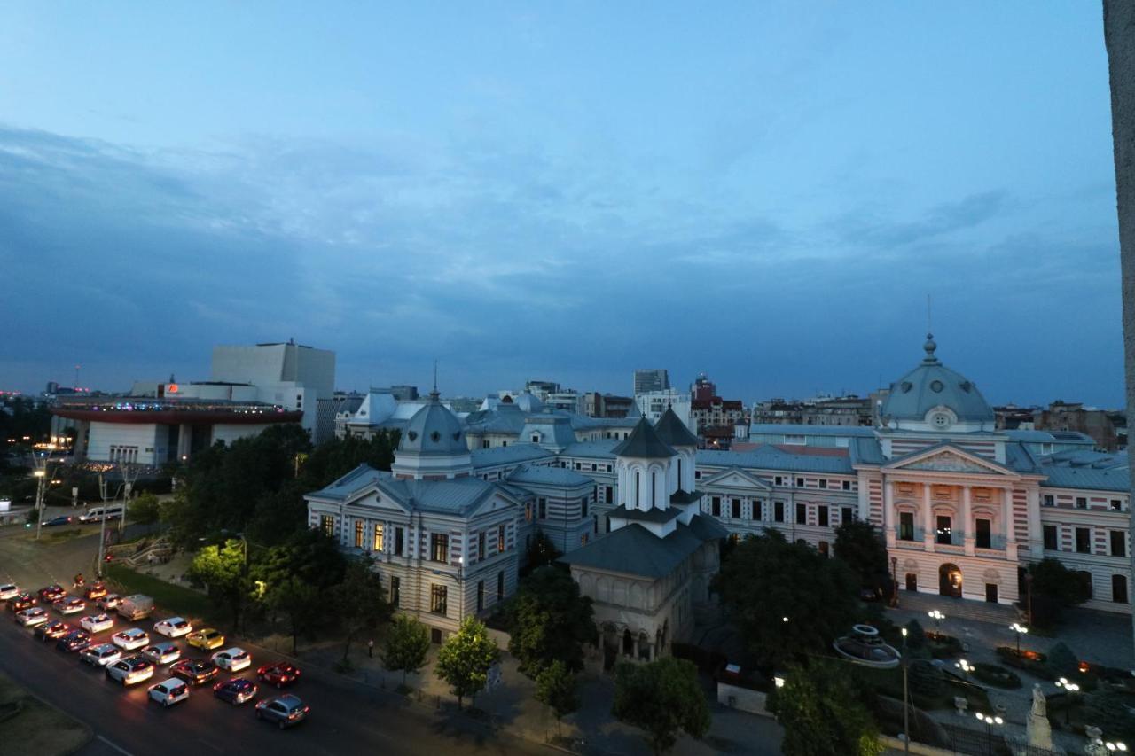 Serenity Heights Apartment: A Panoramic Haven Near Old Town - Free Minibar Бухарест Экстерьер фото