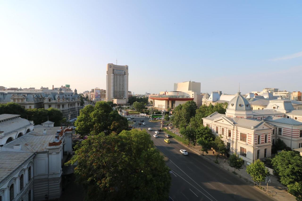 Serenity Heights Apartment: A Panoramic Haven Near Old Town - Free Minibar Бухарест Экстерьер фото